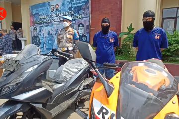 Polda Banten ungkap sindikat penadah dan kanibalisasi komponen motor