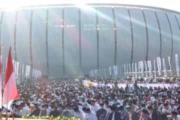 Suasana shalat Idul Adha bersama Gubernur Anies Baswedan