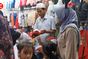 Tahun ajaran baru, penjualan seragam sekolah meningkat 2 kali lipat