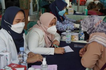 Fakultas Farmasi UI beri penyuluhan kesehatan kepada warga Bogor