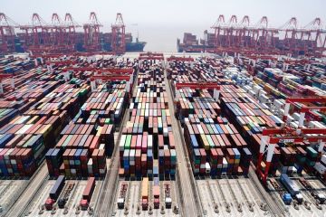 Throughput peti kemas di Pelabuhan Shanghai catat rekor pada Juli 2022