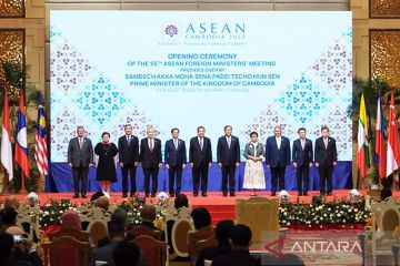 Retno bahas isu kesehatan, pangan di pertemuan menlu ASEAN di Kamboja