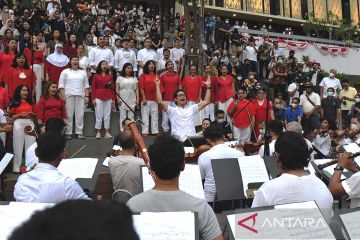 Addie MS bersama Twilite Orchestra tampil di Anjungan Sarinah