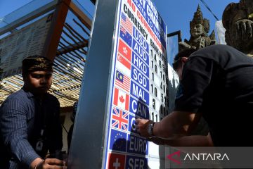 Sidak tempat penukaran valas tanpa izin di Kuta Bali