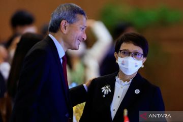 Menlu Retno Marsudi hadiri ASEAN East Asia Summit