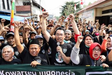 Kowarteg kembali bagikan makanan gratis untuk warga di Kemayoran