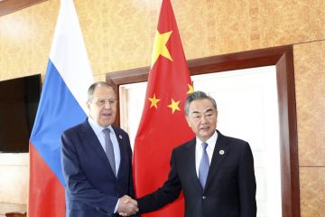 Menlu China dan Rusia bertemu di Kamboja