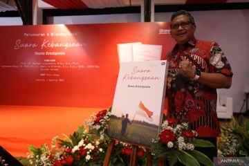 Hasto Kristiyanto luncurkan buku Suara Kebangsaan