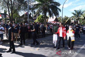 Presiden Jokowi ajak Jan Ethes jalan-jalan di CFD Solo