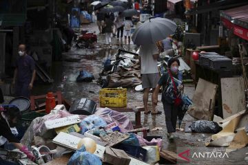 Banjir bandang terjang Seoul, tujuh orang meninggal dunia dan enam masih hilang