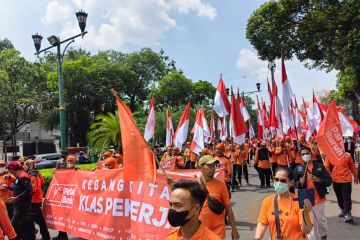 Karnaval kelas pekerja ramaikan pendaftaran Pemilu Partai Buruh