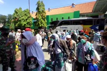 PPIH Debarkasi Surabaya tuntaskan pemulangan jamaah haji