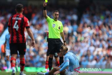 PGMOL pecat wasit Liga Inggris David Coote