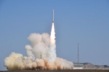 Roket pengangkut komersial China Smart Dragon-3 rampungkan uji darat