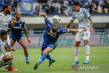 Dua gol Da Silva sukses bawa Persib raih kemenangan perdana