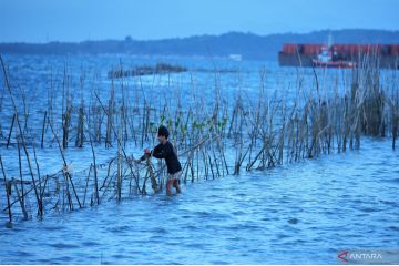 BMKG: Waspadai pasang air laut semasa gerhana bulan total