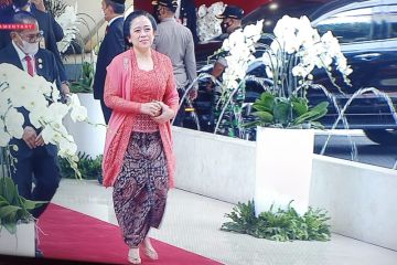 Puan Maharani kenakan kain batik tulis bermotif Semen Rama