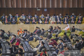 Hari Parlemen dan momentum benahi tingkat kepercayaan pada legislatif