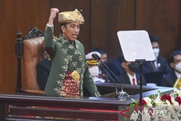 Kemarin, Sidang Tahunan MPR RI hingga pemasangan tugu di bawah laut