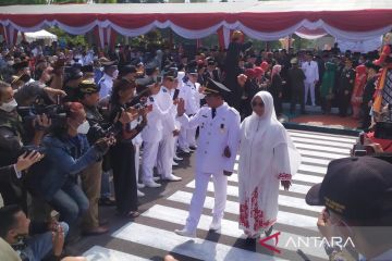Pejabat di Bandung ikut peragaan busana ala CFW pada peringatan HUT RI
