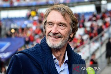 Miliarder Jim Ratcliffe siap beli Manchester United