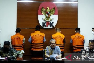 KPK tetapkan lima tersangka suap laporan keuangan Dinas PUTR Sulsel