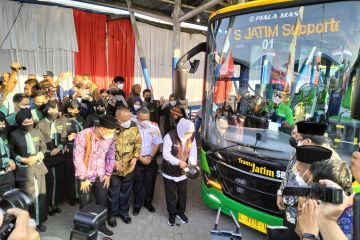 Gubernur Khofifah resmikan pengoperasian bus Transjatim