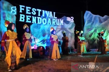 770 ekor merpati dalam Festival Desa Bendoarum di Bondowoso