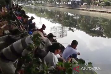 Kelurahan Ancol gelar lomba mancing sambil kampanye tangani sampah