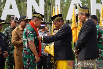 Kasad dianugerahi gelar adat "Kakah Demong Agung Bela Negara"