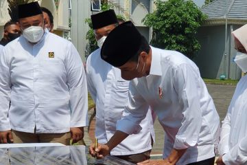 Presiden Joko Widodo resmikan Masjid Akbar Moed'har Arifin di Gresik