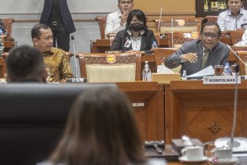 Anggota DPR ingatkan Menkopolhukam hati-hati soal pernyataan di publik