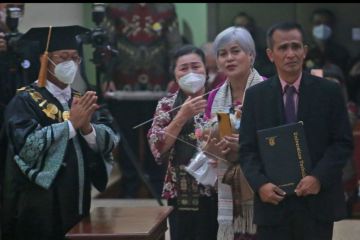 Suasana wisuda alm Brigadir J