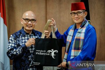 Menparekraf berkomitmen dukung Experience Indonesia 2022 di Inggris
