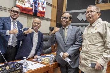 Kemarin, Mahfud MD penuhi panggilan MKD hingga cucu kelima Presiden