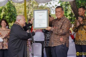 UI terima penghargaan rekor MURI