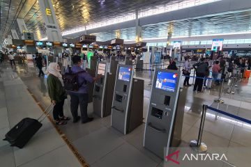 Harga tiket pesawat turun 15 persen mulai pekan depan