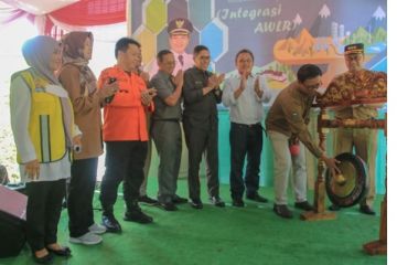 Kabupaten Bandung luncurkan integrasi Automatic Water Level Recorder (AWLR) pengukur sungai