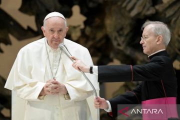 Paus Fransiskus: Memikirkan penggunaan senjata nuklir adalah kegilaan
