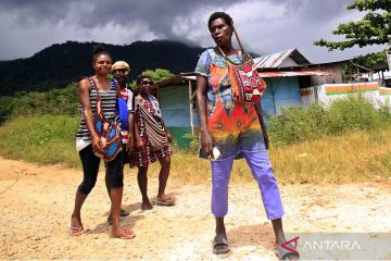 Warga Papua Nugini melintas batas Indonesia lewat jalur tikus