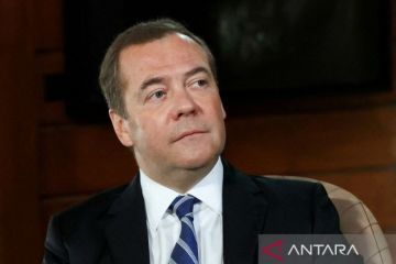 Mantan Presiden Rusia Medvedev jadi buronan Ukraina