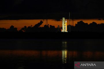 NASA tunda peluncuran roket generasi baru SLS - Orion