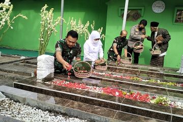 Kasad mulai bangun komplek makam guru pendiri NU di Sidoarjo