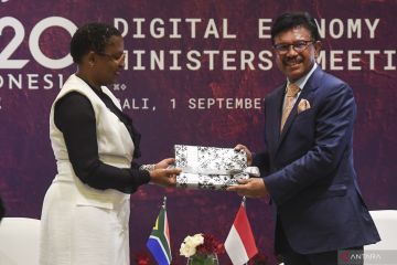 Pertemuan bilateral Menkominfo dan Menteri Komunikasi Afrika Selatan