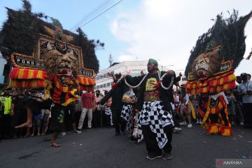 Kirab Budaya Kesenian Reog di Klaten