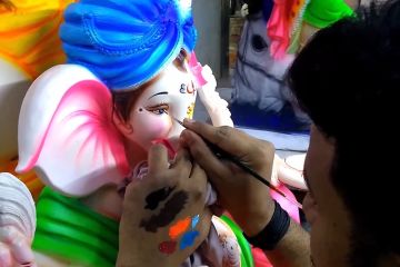 Festival Ganesha dimulai, pembuat patung dewa berharap raup keuntungan