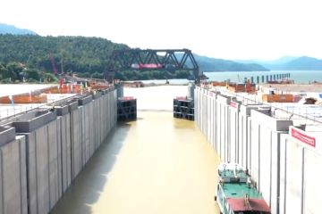 Kunci kapal Sungai Ganjiang Hub Wan'an lewati navigasi percobaan