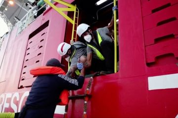 Operasi penyelamatan 101 migran di lepas pantai Tunisia
