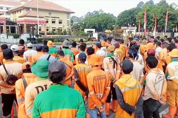 Pemkot Tangerang siagakan petugas gabungan jaga kebersihan kota