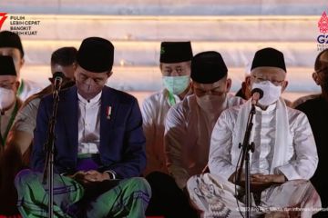 Presiden-Wapres ikuti Zikir dan Doa Kebangsaan di halaman Istana